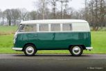 Volkswagen-VW-Bus-T1-Camper-1964-Green-Creme-Vert-Blanc-02.jpg